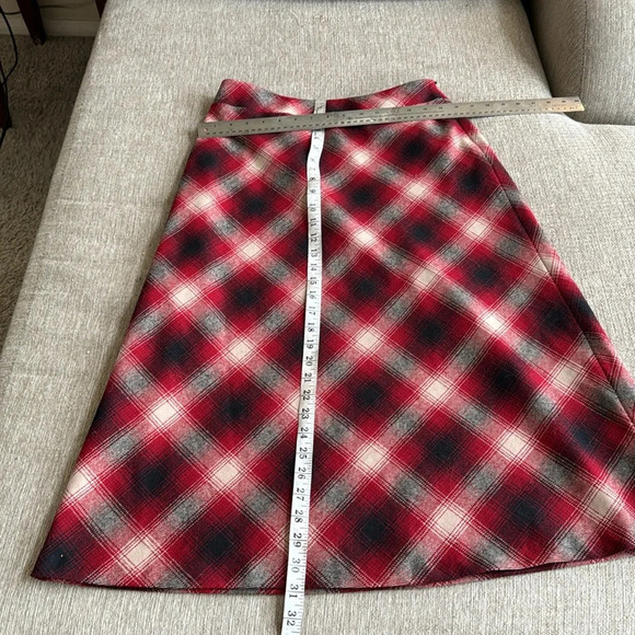 Pendleton wool red plaid flannel A Line circle skirt size 4 runs large - Picture 8 of 16